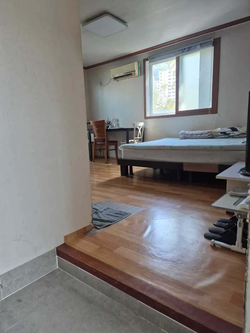 [Suyeong, Busan] Ace 3rd floor, 3rd unit, one-room apartment, 4 minutes from Baesan Station 6