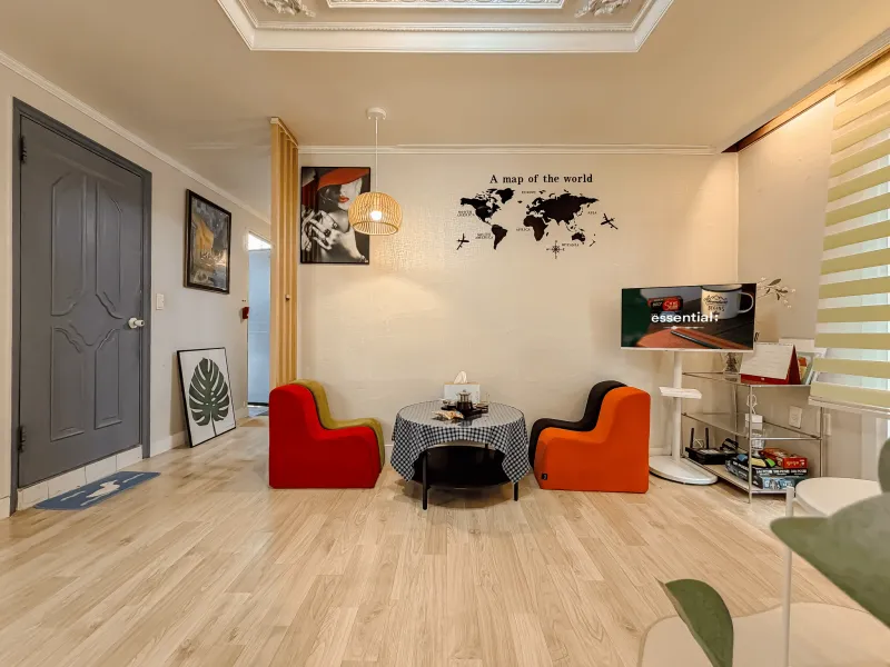 [Mapo, Seoul] 1-minute walk from Gwangheungchang Station, 10 minutes to Hongdae, Hapjeong, and Mangwon, 3 minutes to Itaewon and Yeouido 38