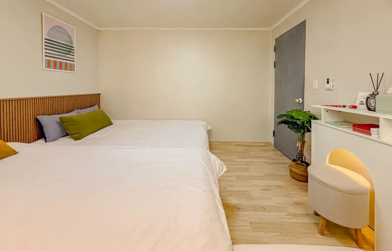 [Mapo, Seoul] 1-minute walk from Gwangheungchang Station, 10 minutes to Hongdae, Hapjeong, and Mangwon, 3 minutes to Itaewon and Yeouido 9