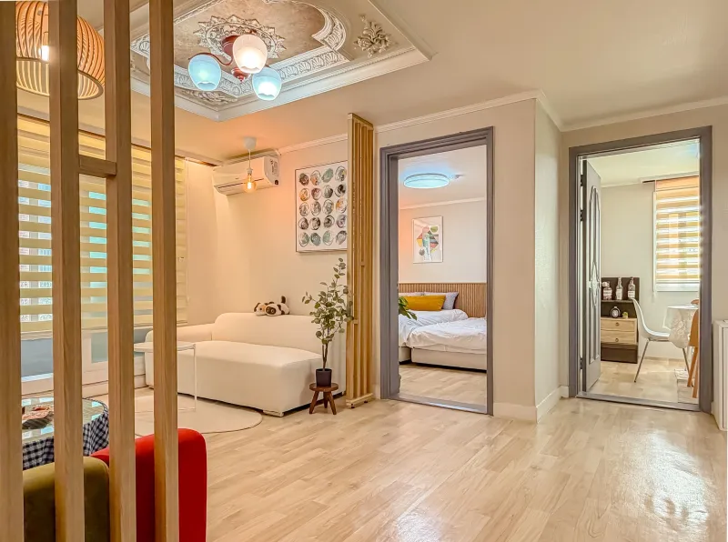 [Mapo, Seoul] 1-minute walk from Gwangheungchang Station, 10 minutes to Hongdae, Hapjeong, and Mangwon, 3 minutes to Itaewon and Yeouido 33