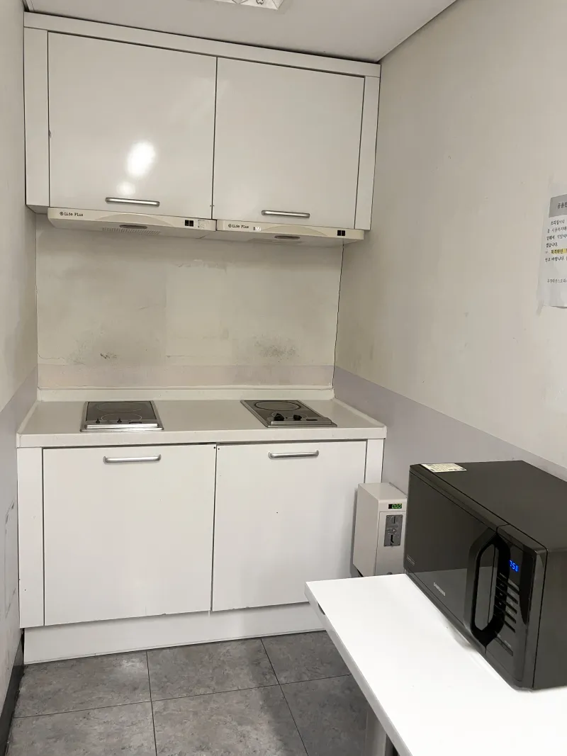 [Mapo, Seoul] Officetel in a prime location, 1-minute walk from Sinchon Station 18