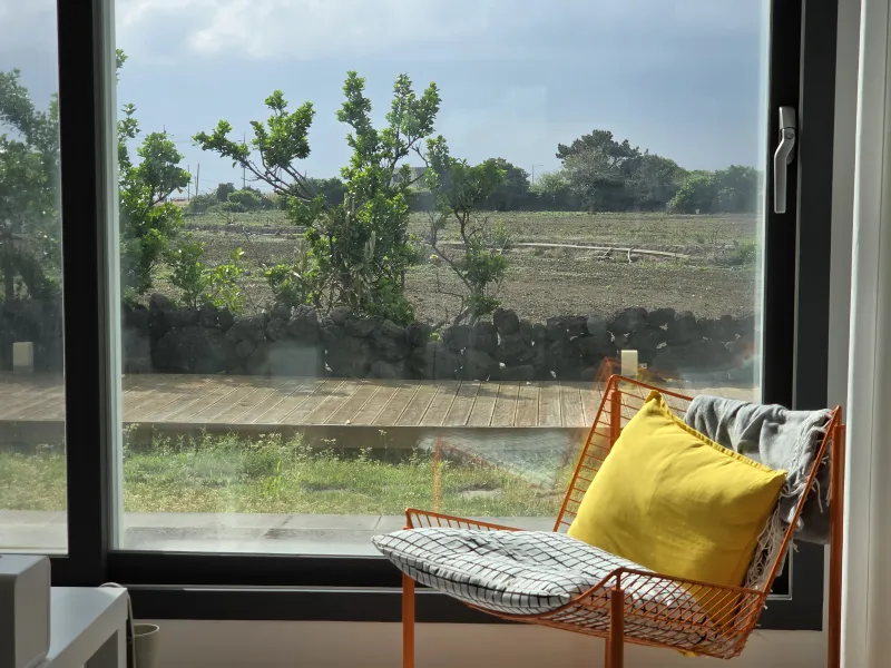 [Hangyeong, Jeju] Private house with ocean view, spacious garden, and neat interior in a quiet seaside village on the west 48