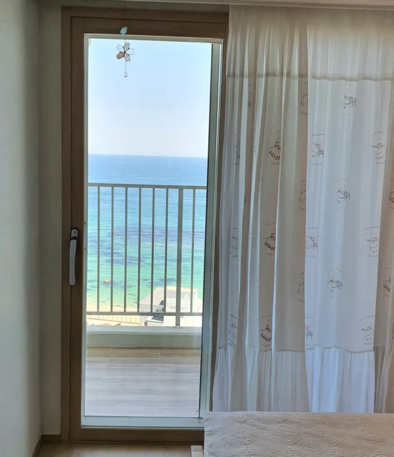 [Gangneung][Gangneung, Gangwon-do] A sentimental accommodation with a view of the sea #Front view 4