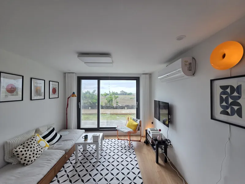 [Hangyeong, Jeju] Private house with ocean view, spacious garden, and neat interior in a quiet seaside village on the west 47