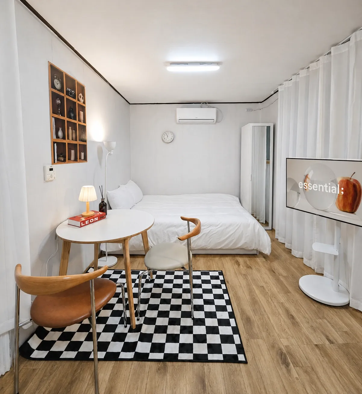 Hwayang-dong One-Bedroom House