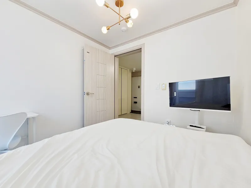 [Mapo, Seoul] 5 minutes from Hongik University, separate kitchen, neat studio 4