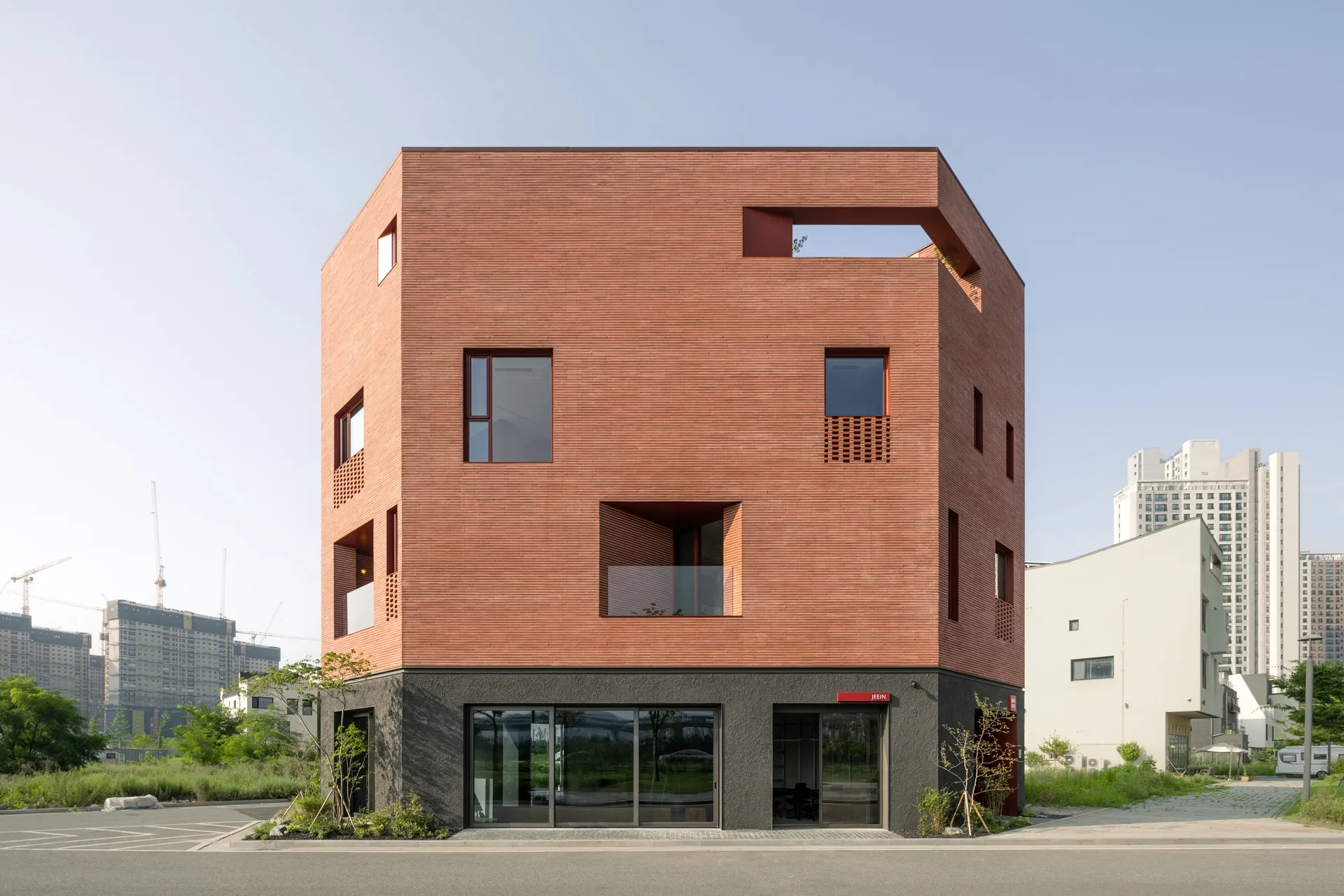 Serviced Residence in Asan, Chungnam — 68m², sleeps 4, 1 bath