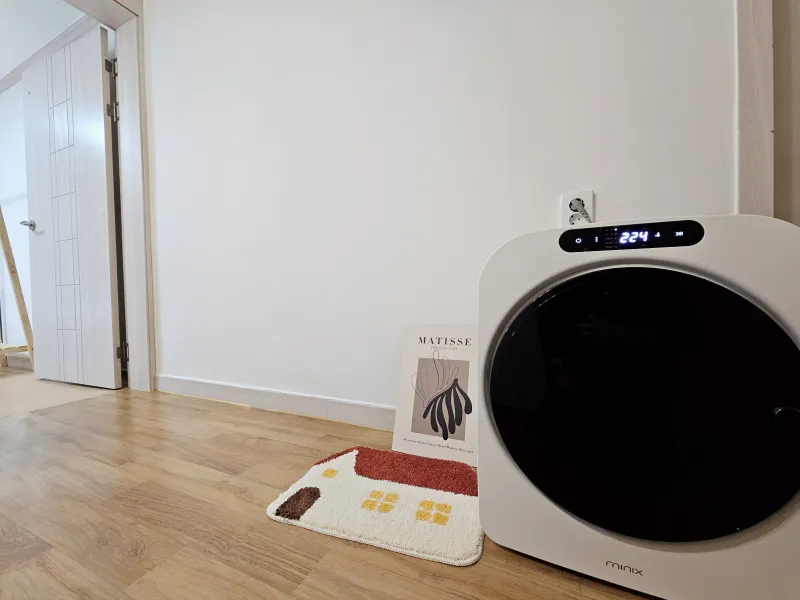 [Mapo, Seoul] 5 minutes from Hongik University, separate kitchen, neat studio 32
