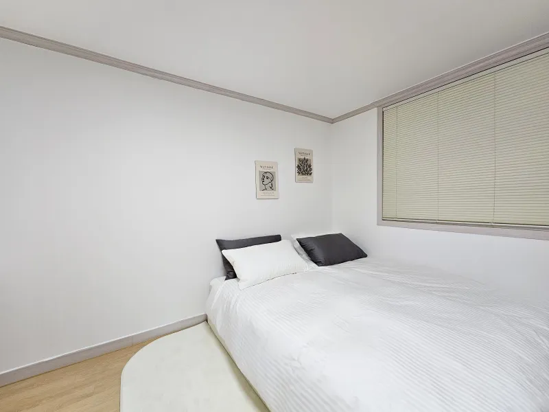 [Mapo, Seoul] 5 minutes from Hongik University, separate kitchen, neat studio 23