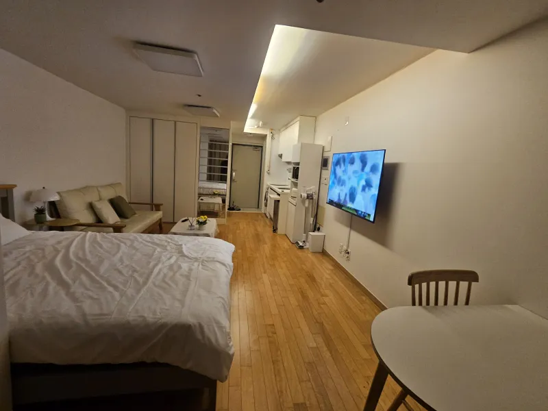 [Busanjin, Busan] Happy Busan Trip. Delicious Food. Shopping. Seomyeon. Jeonpo. Living for a Month 6