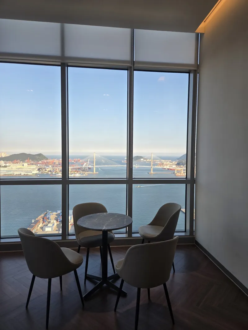 [Dong-gu, Busan] 53rd Floor City View, 10 Minutes from Busan Station, 3 Minutes from Busan Port 18