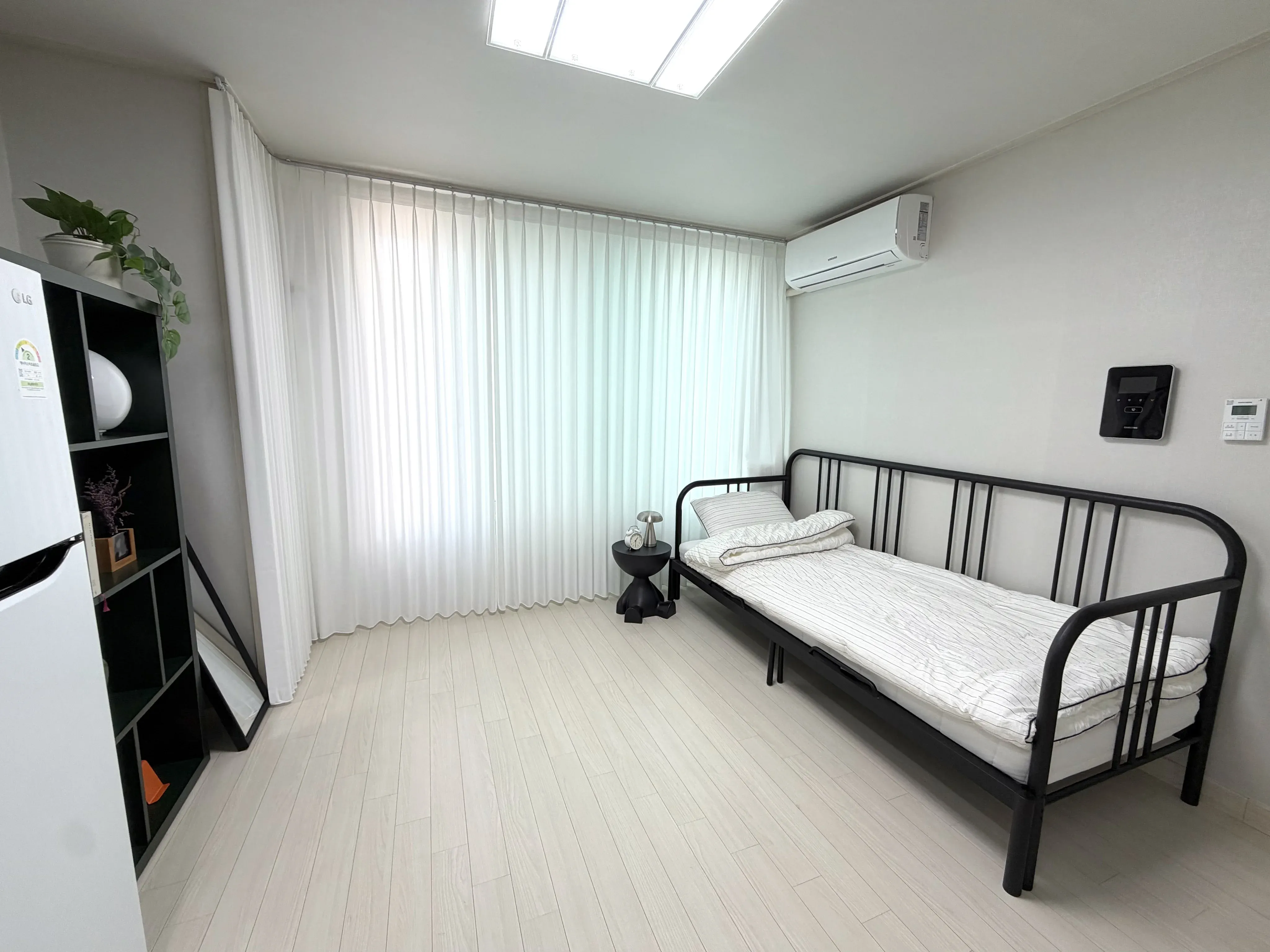 Yeomni-dong 1-Bedroom House Near Ewha Station