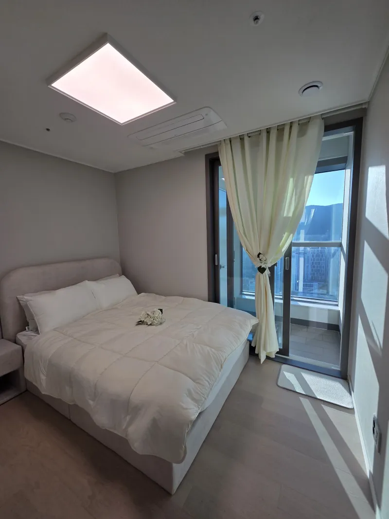 [Dong-gu, Busan] 53rd Floor City View, 10 Minutes from Busan Station, 3 Minutes from Busan Port 2