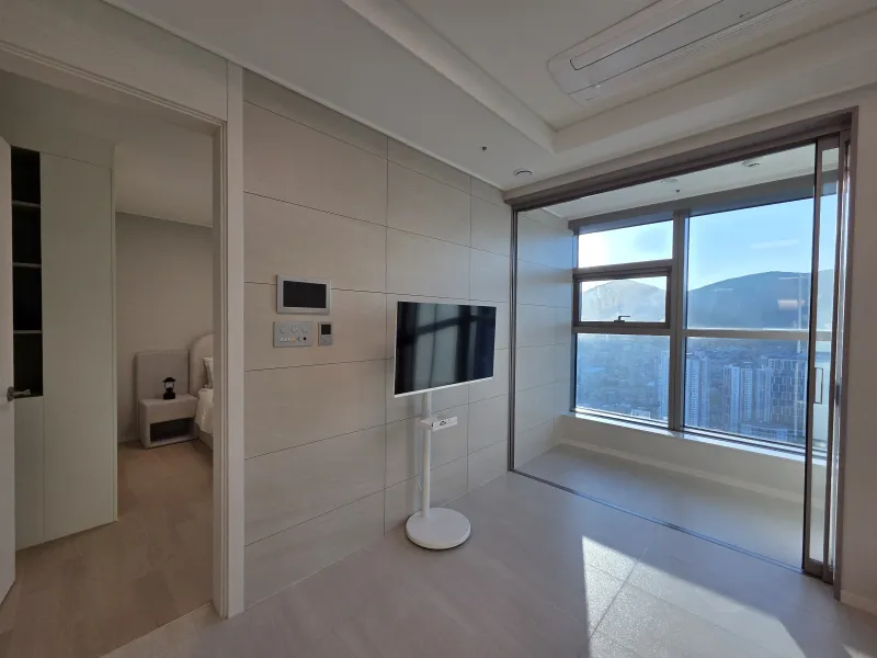 [Dong-gu, Busan] 53rd Floor City View, 10 Minutes from Busan Station, 3 Minutes from Busan Port 9
