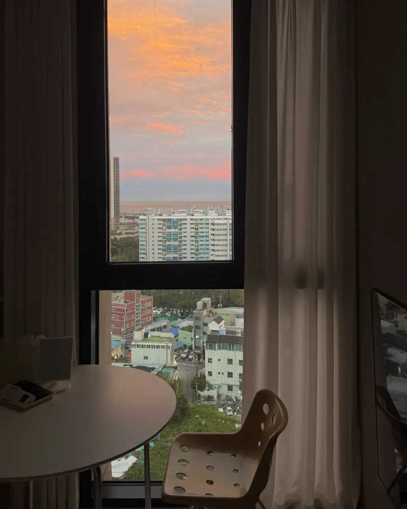 [Suyeong, Busan] Prime Location / Walking Distance to Gwangalli Beach / Free Parking / Newly Built Building / Stunning View / Atmospheric Accommodation 2