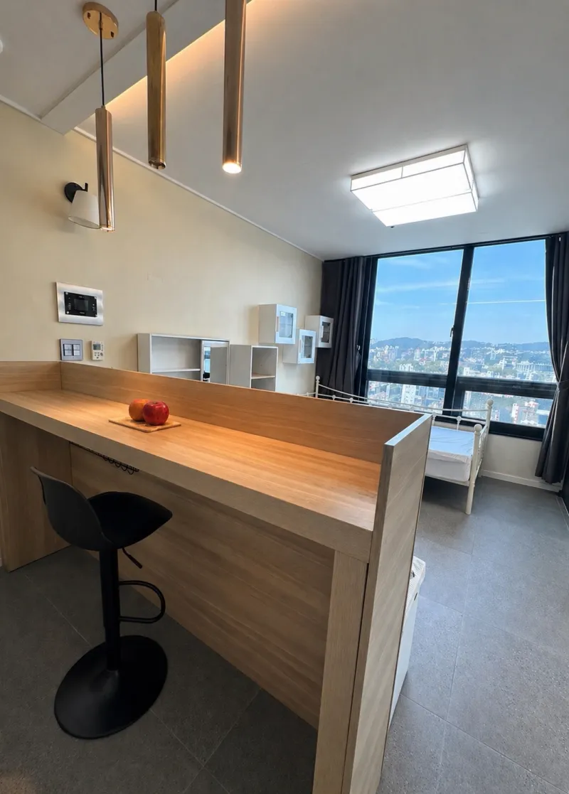 [Seodaemun, Seoul] 2 minutes from Sinchon Station, Hongdae 7