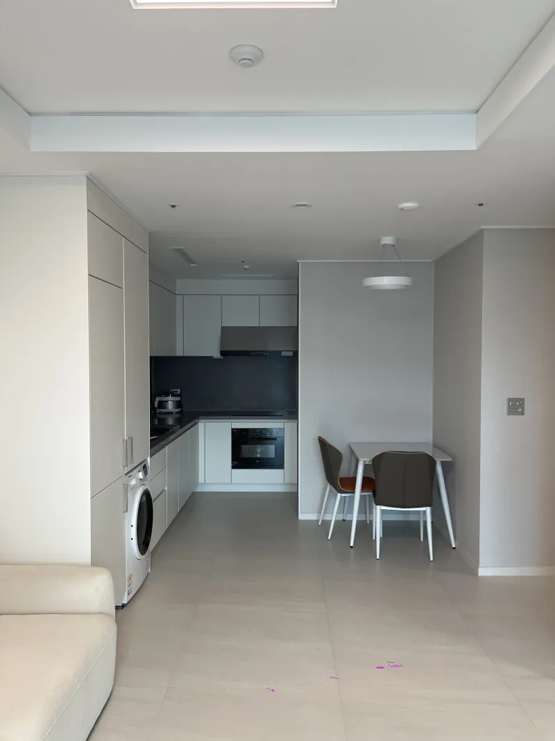 [Dong-gu, Busan] 53rd Floor City View, 10 Minutes from Busan Station, 3 Minutes from Busan Port 8