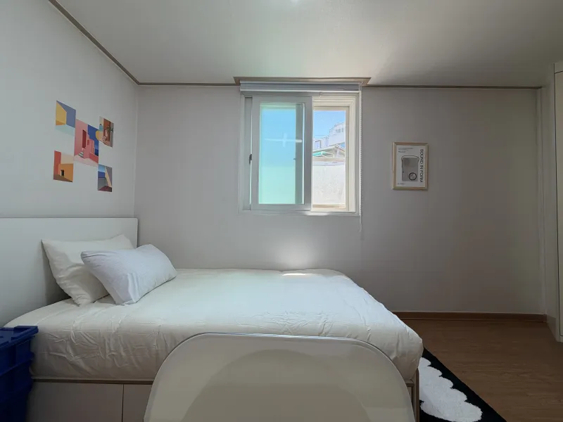 [Mapo, Seoul] Hongdae Station Area Double Room with Newly Renovated 53 8