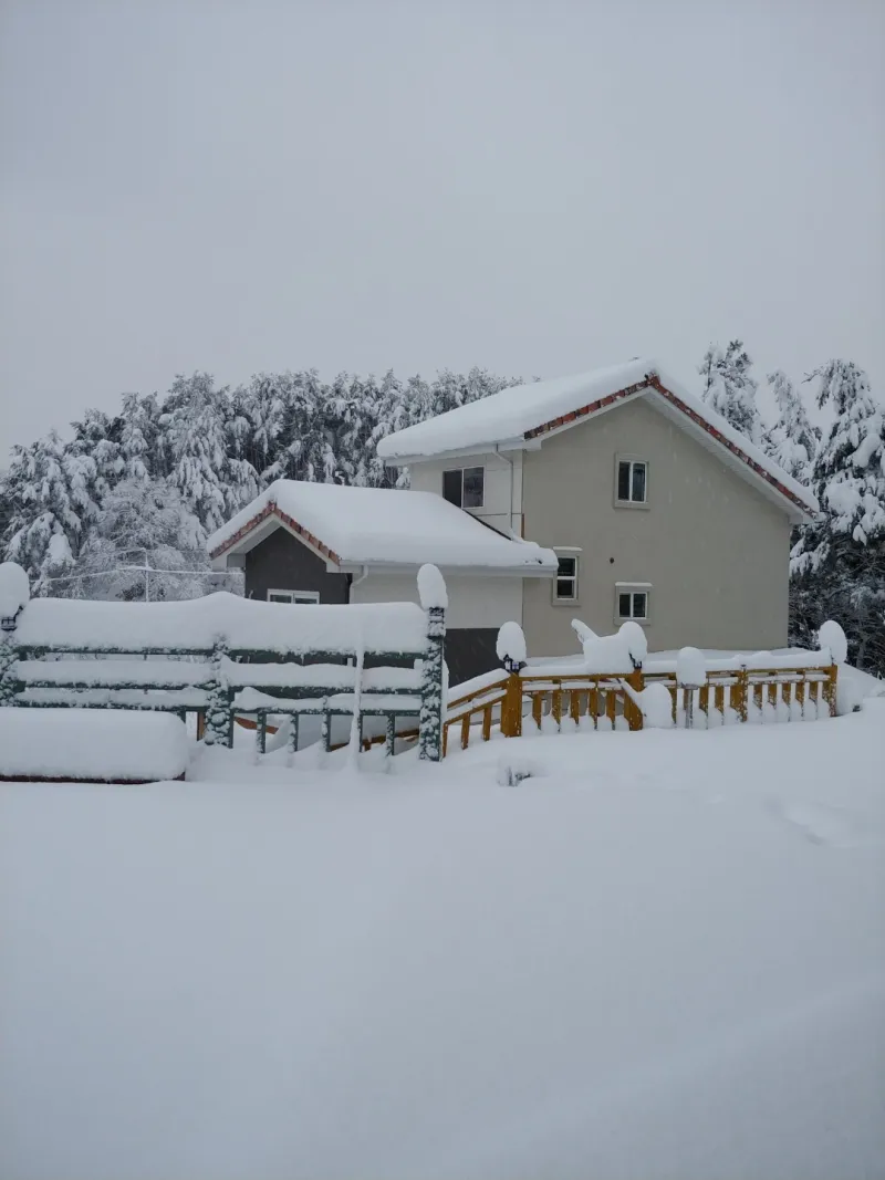 [Yangyang][Yangyang-gun, Gangwon-do] 10-minute drive from Yangyang Express Bus Terminal (Songihyang) 42