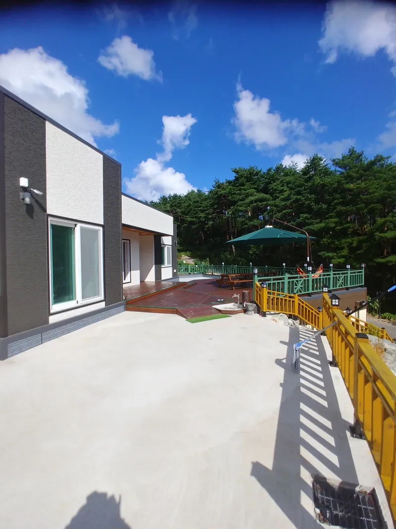 [Yangyang][Yangyang-gun, Gangwon-do] 10-minute drive from Yangyang Express Bus Terminal (Songihyang) 33