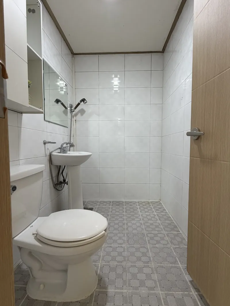 [Mapo, Seoul] Hongdae Station Area Double Room with Newly Renovated 53 10