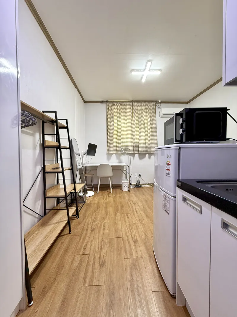 [Yongsan, Seoul] A bright and pleasant studio located a 10-minute walk from the center of Seoul Station 12