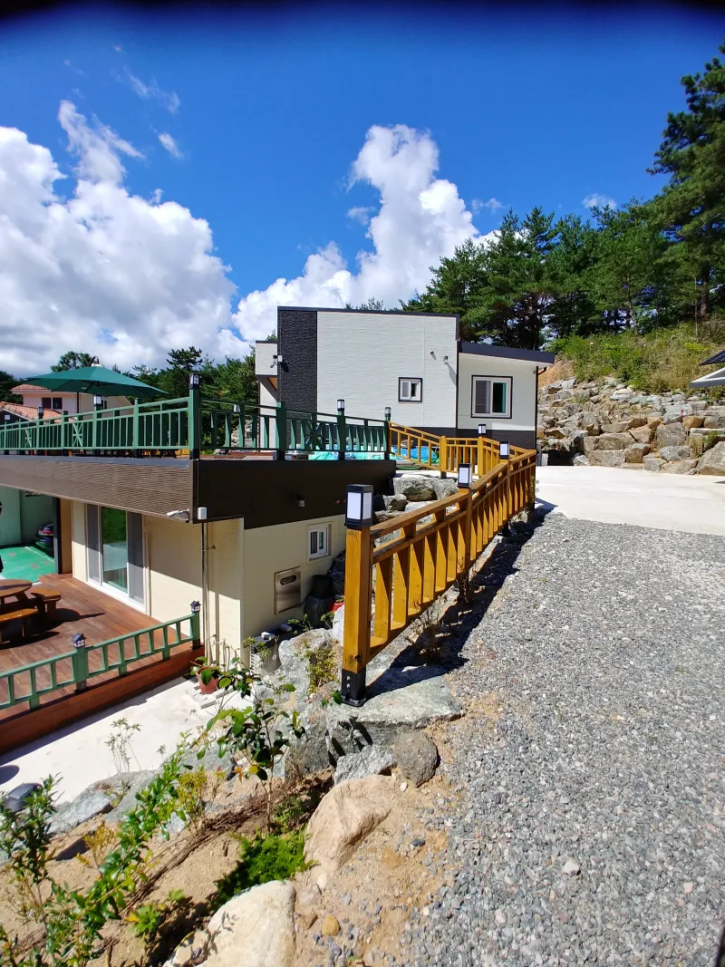 [Yangyang][Yangyang-gun, Gangwon-do] 10-minute drive from Yangyang Express Bus Terminal (Songihyang) 35