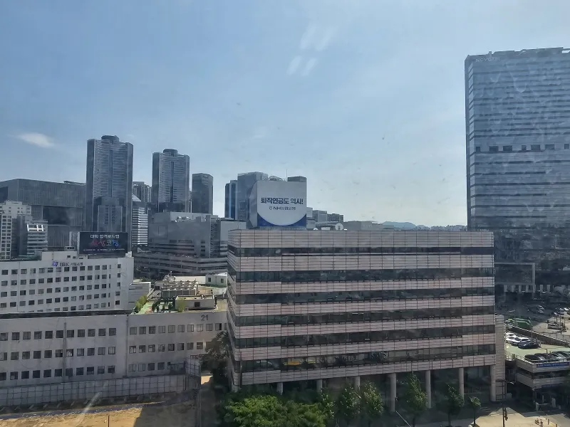 [서울 용산] 용산역 도보8분|시티뷰|깔끔 복층 28