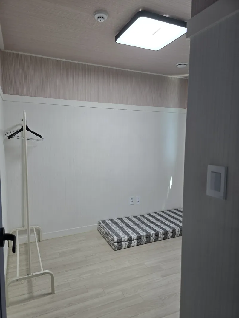 [Gangseo, Seoul] Mok-dong Fully Furnished 2-Room Apartment / Parking Available, Traditional Market Right in Front 5