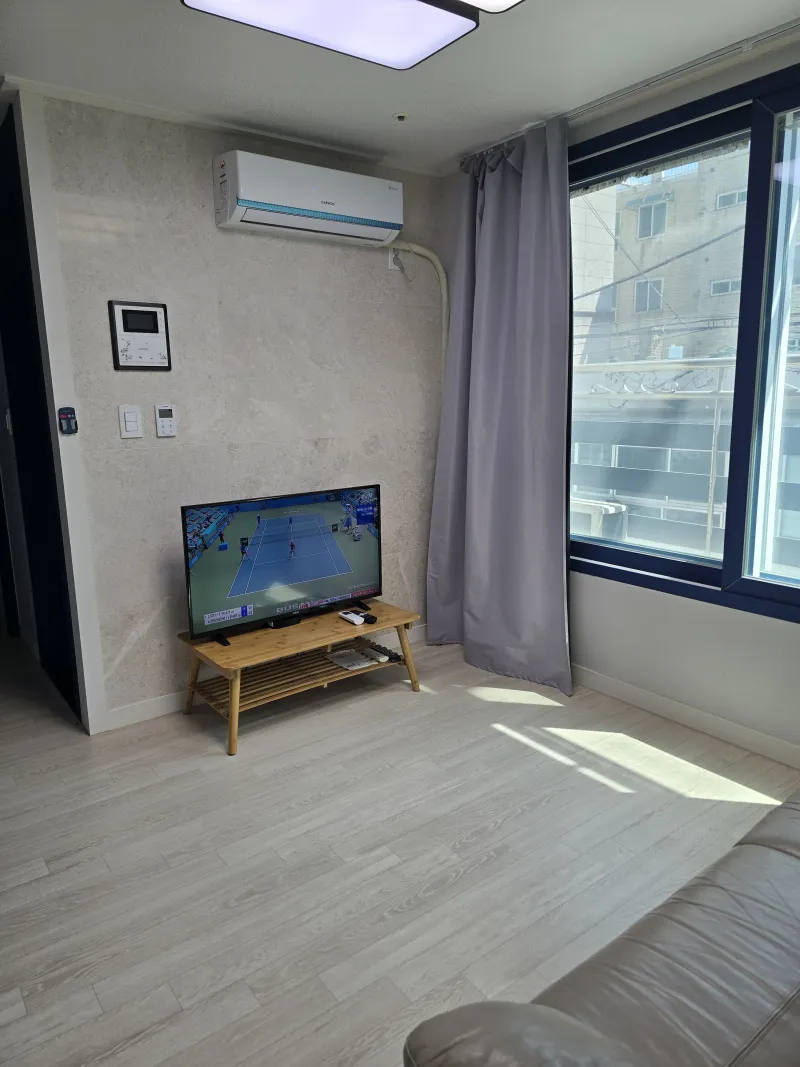 [Gangseo, Seoul] Mok-dong Fully Furnished 2-Room Apartment / Parking Available, Traditional Market Right in Front 10