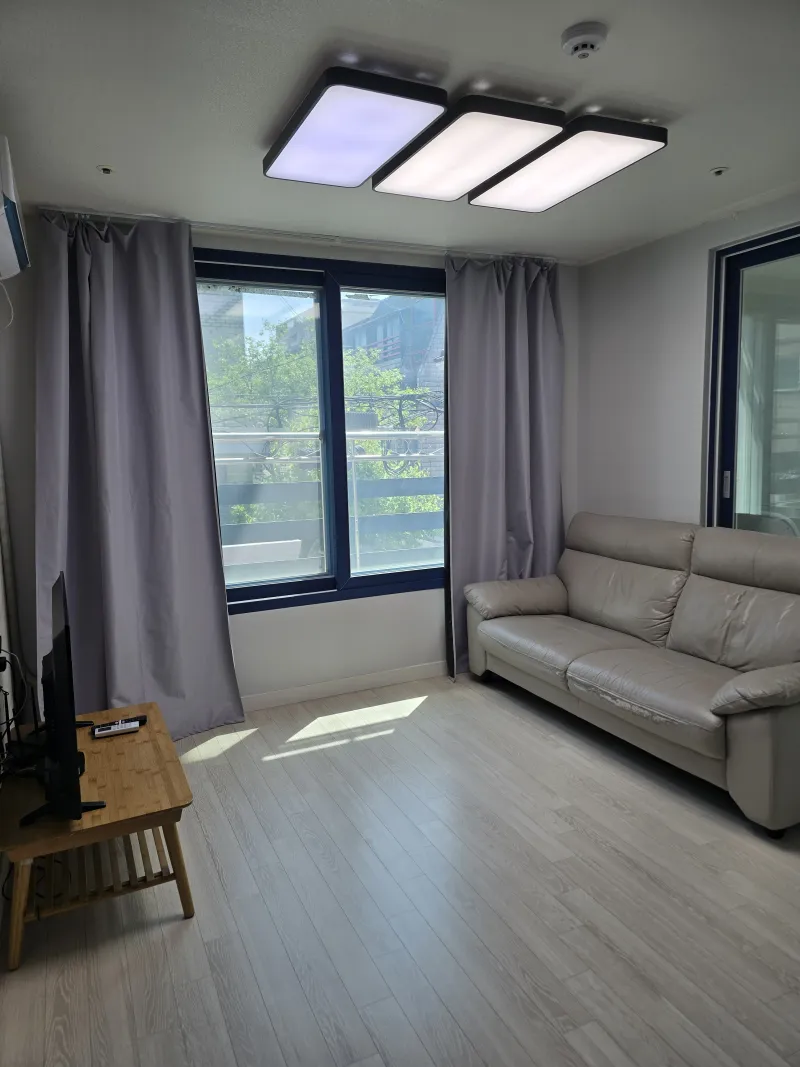 [Gangseo, Seoul] Mok-dong Fully Furnished 2-Room Apartment / Parking Available, Traditional Market Right in Front 8