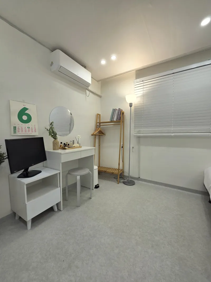 [Seodaemun, Seoul] 10 mins from Sinchon Station / 5 mins from Severance Hospital / Spacious Two-Room Apartment / Family Trips / Max. 6 People 7