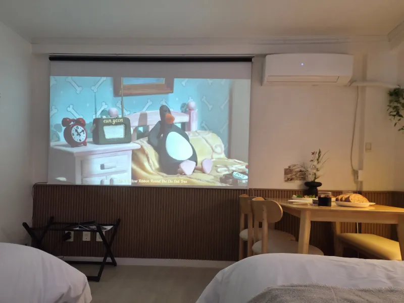 [Gwanak, Seoul][Seongsu, 15 mins of Gangnam] A quiet, sun-filled 2-room stay 6