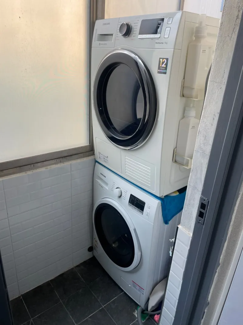[Gwanak, Seoul][Seongsu, 15 mins of Gangnam] A quiet, sun-filled 2-room stay 22