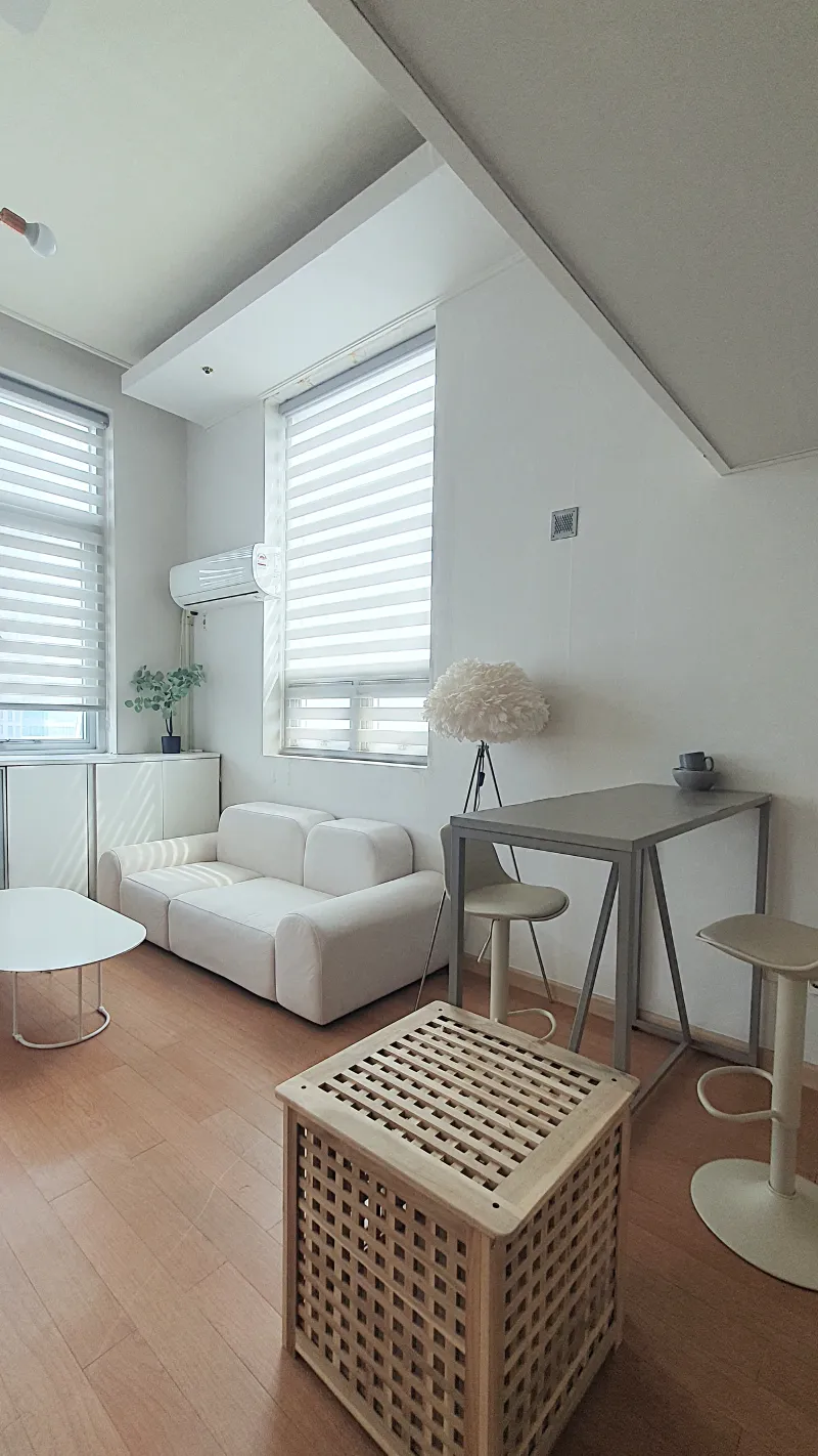 [Bucheon] City View, 10-minute walk from Sinjung-dong Station 9