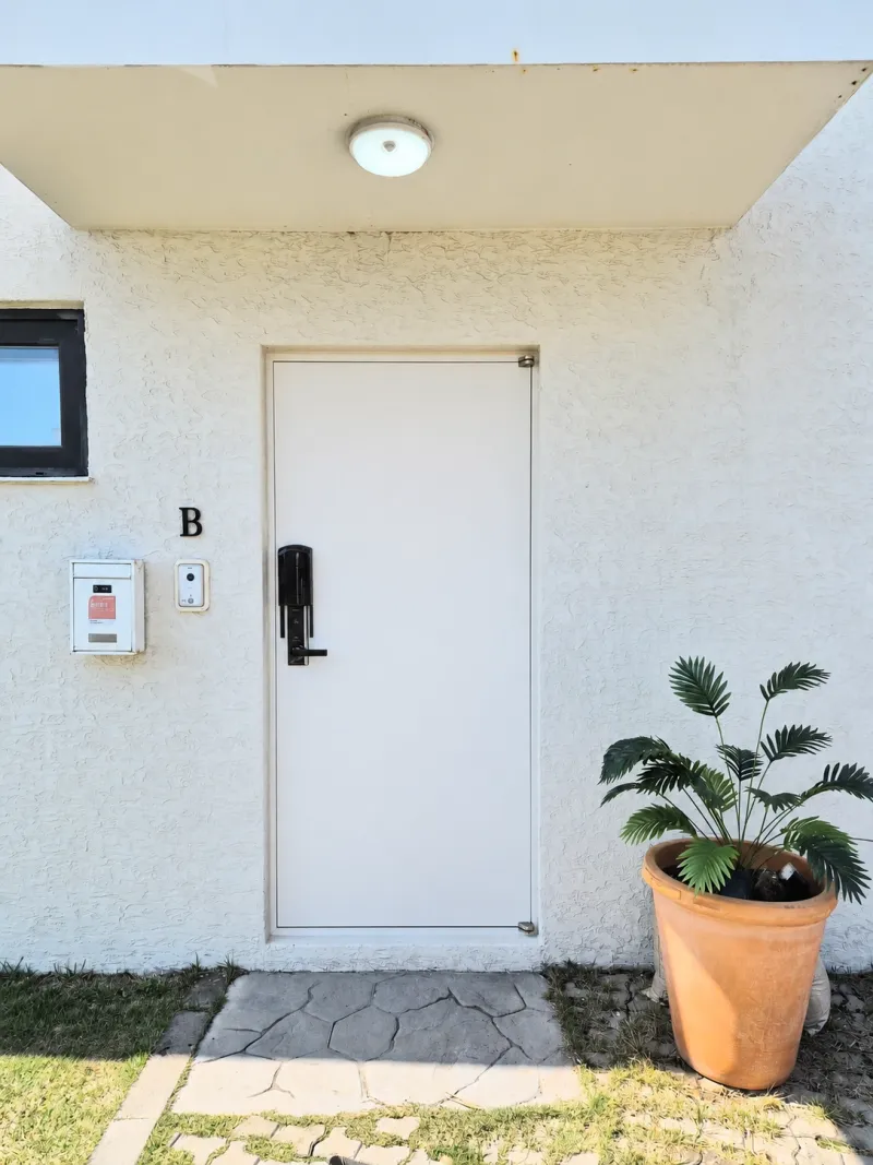 [Daejeong, Seogwipo] Outdoor Jacuzzi / Stylish Private House / Two Rooms / Standard for 4 / Yard / BBQ 27