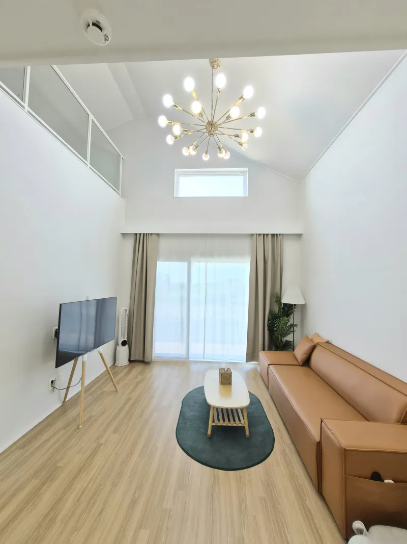 [Daejeong, Seogwipo] Outdoor Jacuzzi / Stylish Private House / Two Rooms / Standard for 4 / Yard / BBQ 19