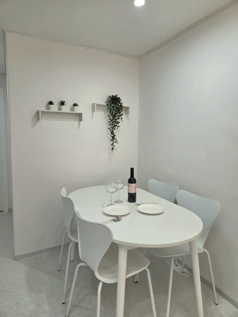 [Seodaemun, Seoul] 10 mins from Sinchon Station / 5 mins from Severance Hospital / Spacious Two-Room Apartment / Family Trips / Max. 6 People 42