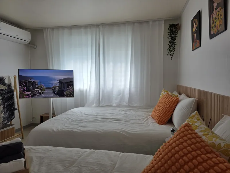 [Gangdong, Seoul][7-minute walk from Gubeundari Station (Line 5) / 1.5th floor / 3 rooms, 3 queen beds / Fully remodeled] 4