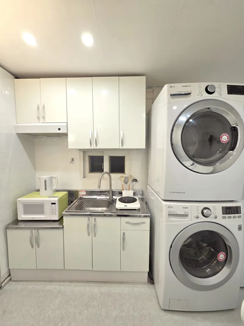 [Seodaemun, Seoul] 10 mins from Sinchon Station / 5 mins from Severance Hospital / Spacious Two-Room Apartment / Family Trips / Max. 6 People 54