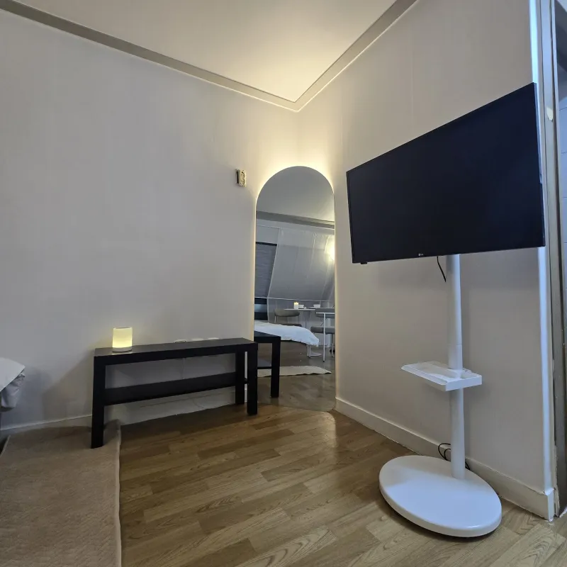 [Gwanak, Seoul] 20 minutes to Gangnam, 3-minute walk from Guro Digital Complex Station (Line 2), fully furnished, cozy 12