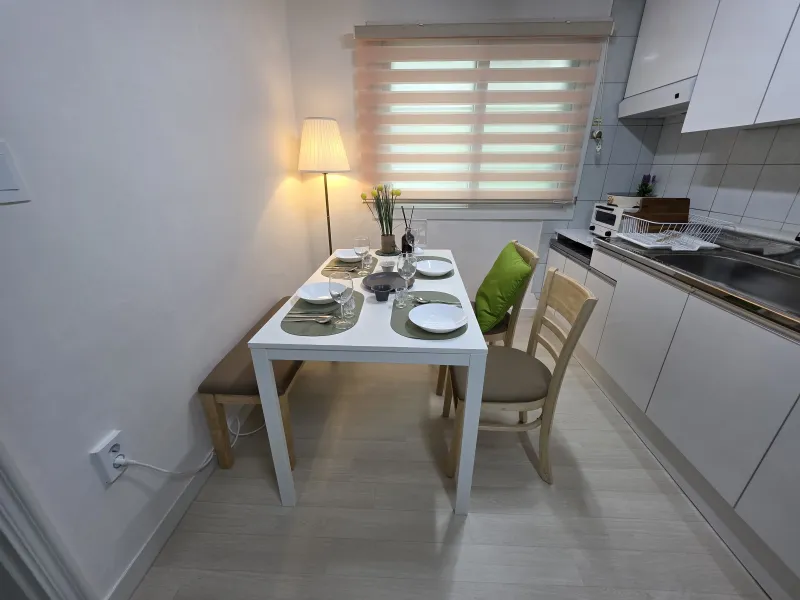 [Gangdong, Seoul][7-minute walk from Gubeundari Station (Line 5) / 1.5th floor / 3 rooms, 3 queen beds / Fully remodeled] 13