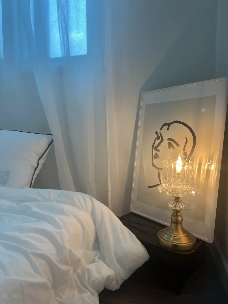 [Guro, Seoul] Room 701. 5 mins from Oryu-dong Station. Spacious 3-bedroom. 2 bathrooms. Max. 8 guests. 6 beds 12