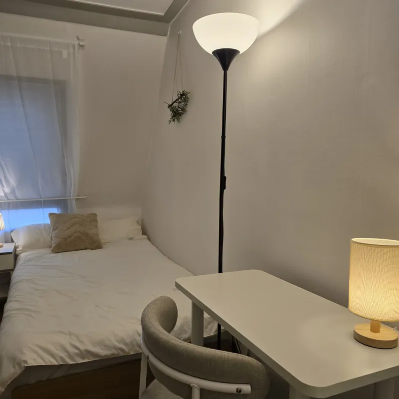 [Gwanak, Seoul] 20 minutes to Gangnam, 3-minute walk from Guro Digital Complex Station (Line 2), fully furnished, cozy 3