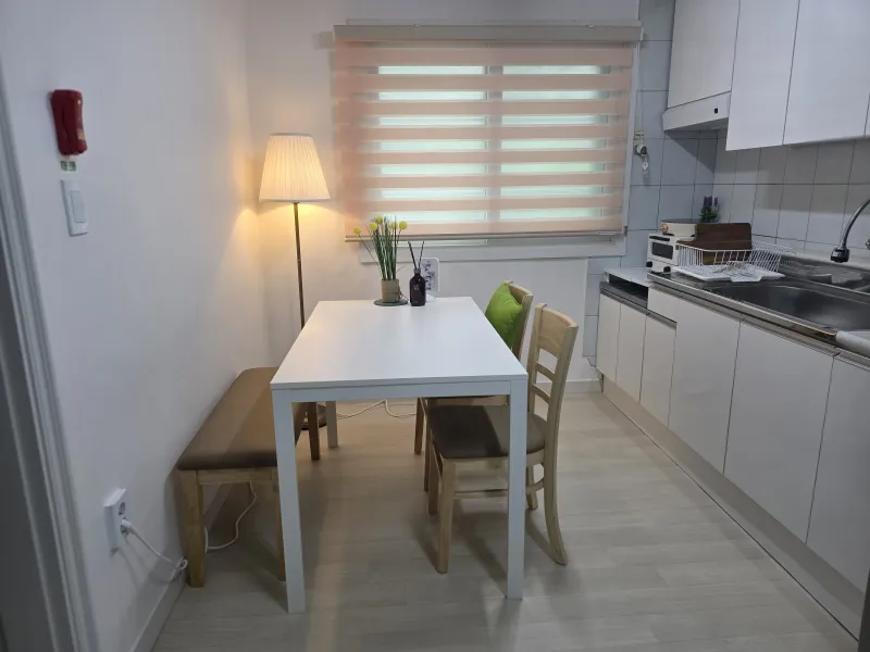 [Gangdong, Seoul][7-minute walk from Gubeundari Station (Line 5) / 1.5th floor / 3 rooms, 3 queen beds / Fully remodeled] 11