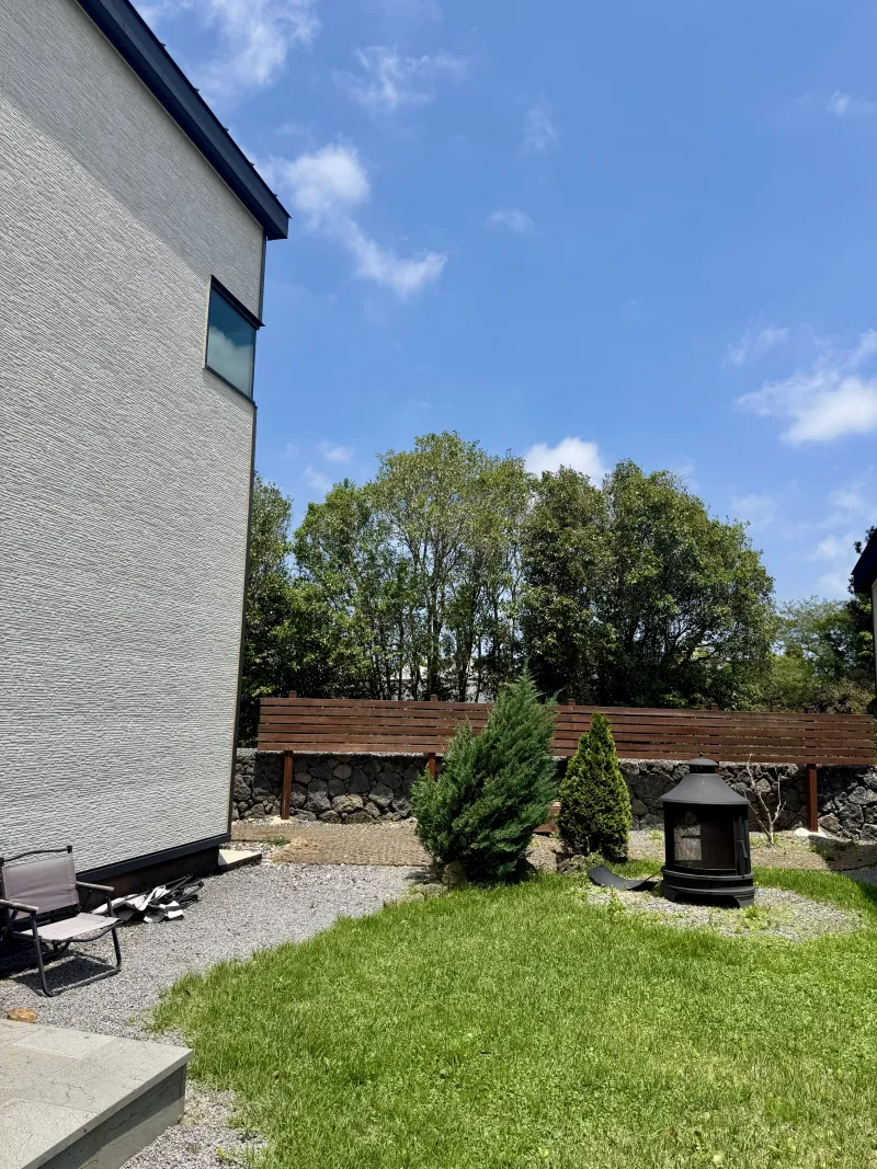 [Hangyeong, Jeju][West Jeju] Large Family/Kids-Friendly 2-Story Private Healing House with 3 Queen Beds 19