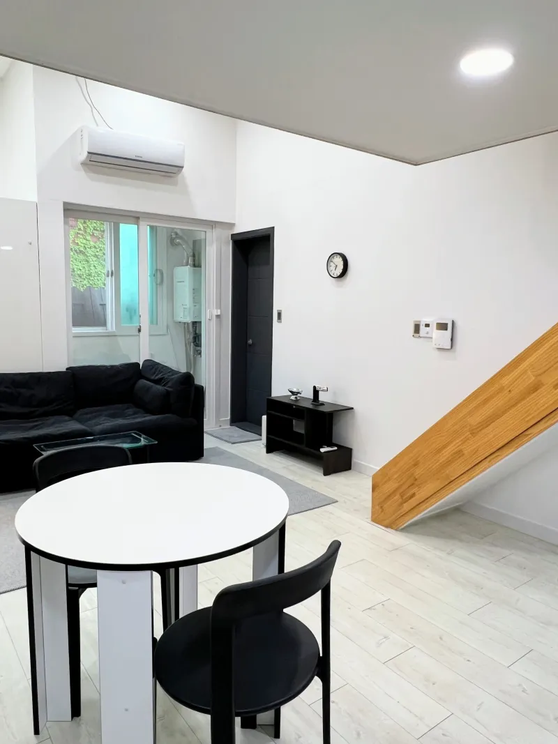 [Jung-gu, Daejeon] Newly built duplex / 10-minute walk to Sungsimdang Bakery / 5-minute walk to baseball stadium / Eunhaeng-dong Cafe Street 16