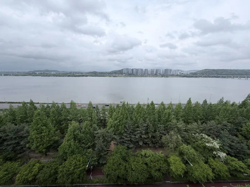 [Gangseo, Seoul] Royal Floor (14F) near Magok and along the Han River 14