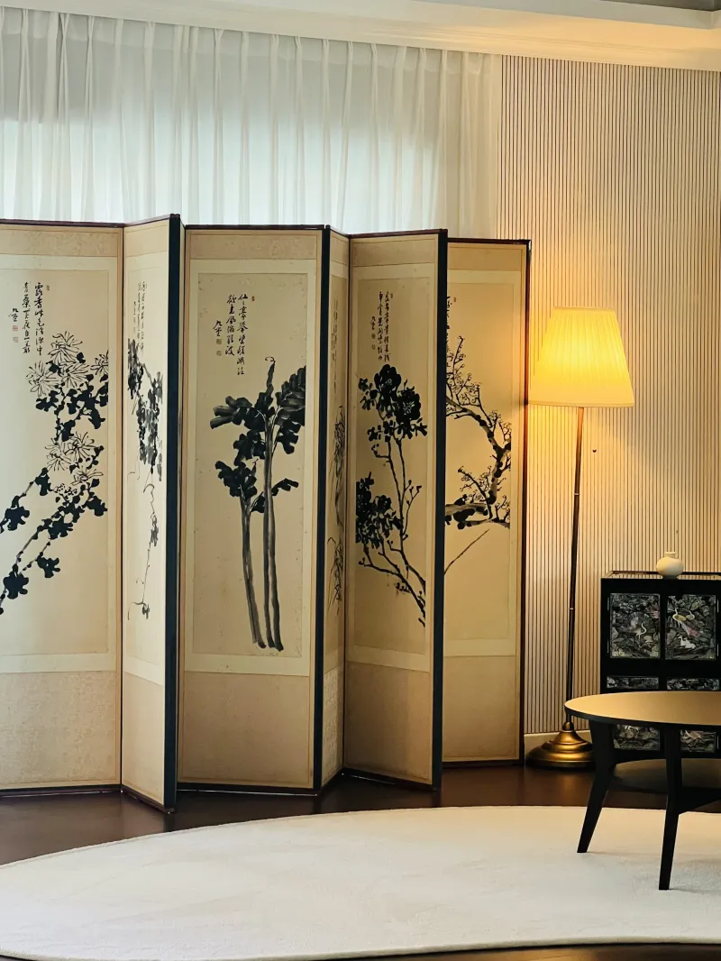[Guro, Seoul] Room 701. 5 mins from Oryu-dong Station. Spacious 3-bedroom. 2 bathrooms. Max. 8 guests. 6 beds 21