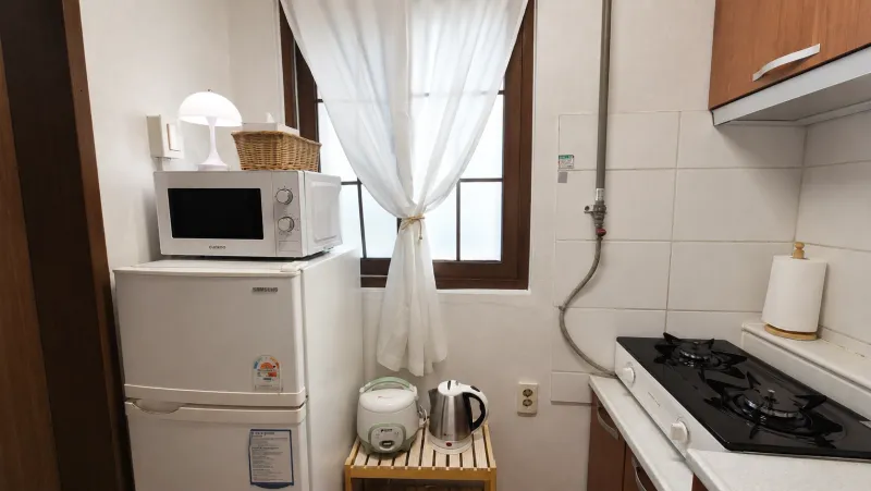 [Jinju] Simple yet atmospheric accommodation near Gyeongsang National University and Jinju Station 10